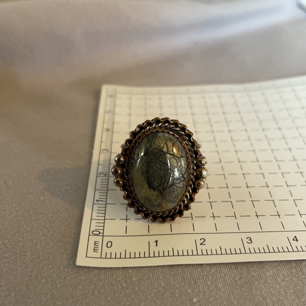 Vintage Ring - Picture 9 of 10